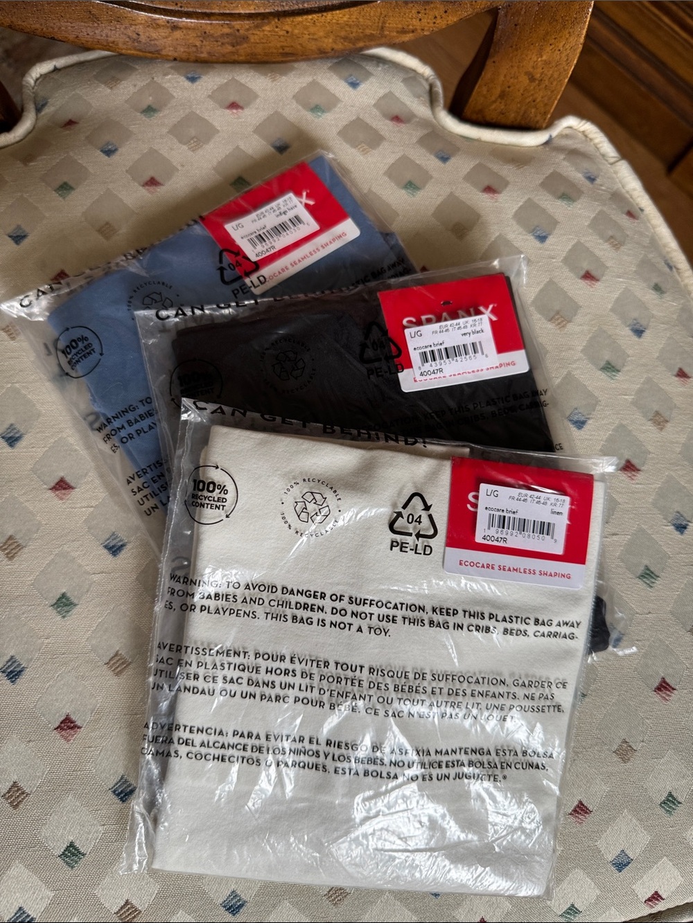Bundle SPANX Seamless Shaping Briefs in Black, Blue, Cream & Nude - set of 4 - Picture 2 of 6